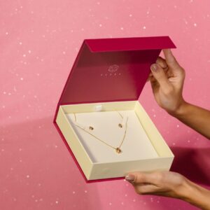 (KIT) CONJUNTO GOTINHA ZIRC VOLTA TRABALHADA RAHRA FOLHEADO A OURO 18K 45 CM